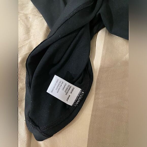 Chrissie By Tail Black Scoop Neck Athletic Top With Pits Mesh Size S New - Picture 2 of 6